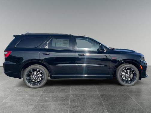 DB Black Clearcoat 2026 Dodge Durango GT Plus