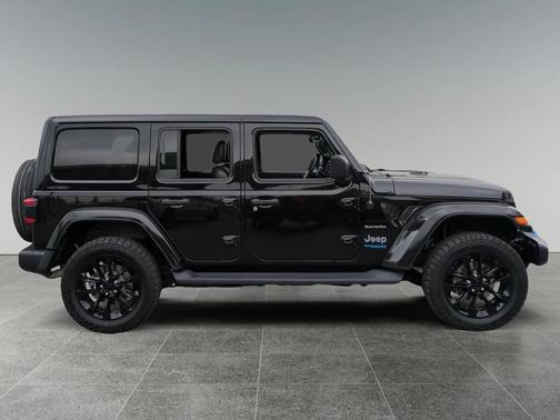 2022 Jeep Wrangler Unlimited 4xe Sahara