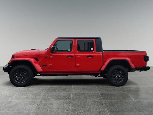 2025 Jeep Gladiator Sport S