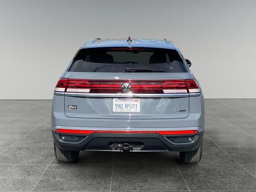 Gray 2024 Volkswagen Atlas Cross Sport 2.0T SE w/Technology 4MOTION
