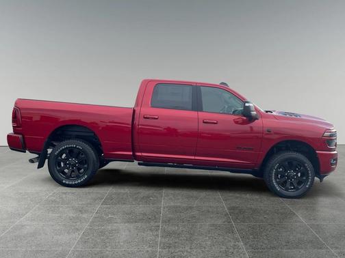 2026 RAM 3500 Laramie Crew Cab 4x4 6'4' Box