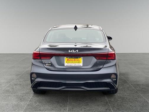 Gravity Gray 2024 Kia Forte LXS