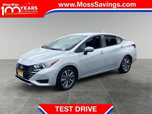 Brilliant Silver Metallic 2023 Nissan Versa 1.6 SV