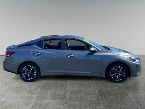 Gun Metallic 2024 Nissan Sentra SV