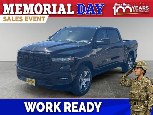 Diamond Black Crystal Pearlcoat 2026 RAM 1500 Express