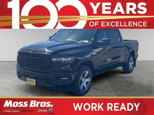 Diamond Black Crystal Pearlcoat 2026 RAM 1500 Express