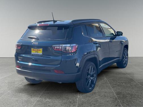 Fathom Blue Pearl Coat 2026 Jeep Compass Limited