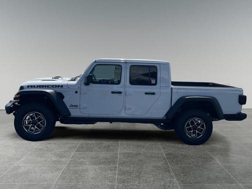 Bright White Clearcoat 2026 Jeep Gladiator Rubicon