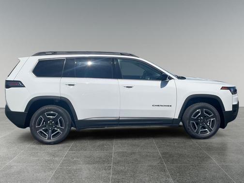 Bright White Clearcoat 2026 Jeep Cherokee Limited