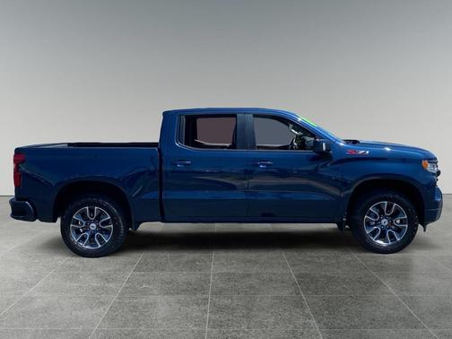 Northsky Blue Metallic 2022 Chevrolet Silverado 1500 RST
