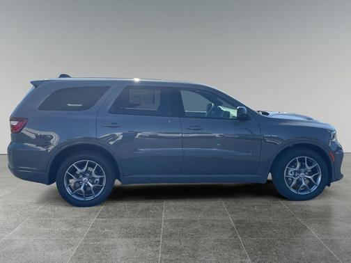 Destroyer Gray Clearcoat 2026 Dodge Durango GT HEMI V8