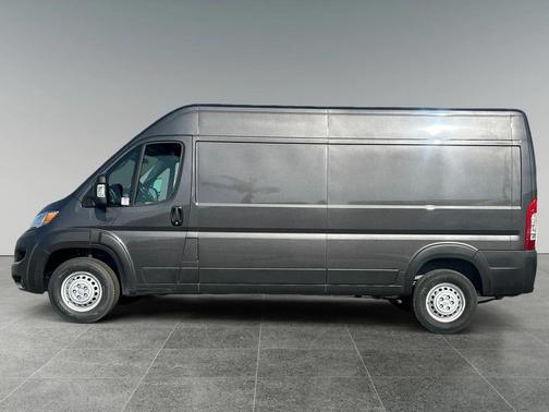 2025 RAM ProMaster 2500 Tradesman