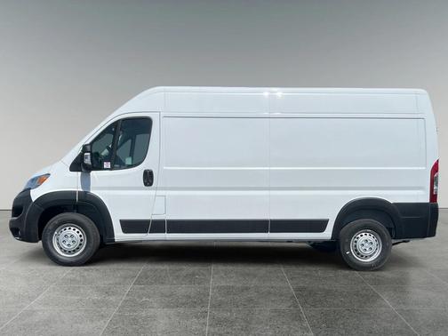 2025 RAM ProMaster 2500 Tradesman