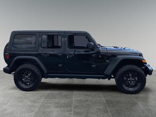 Black Clearcoat 2025 Jeep Wrangler Sport