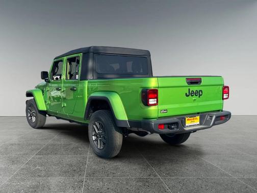 2025 Jeep Gladiator Sport S