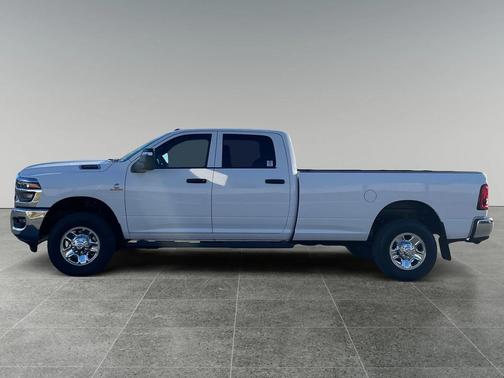 2026 RAM 3500 Tradesman Crew Cab 4x4 8' Box