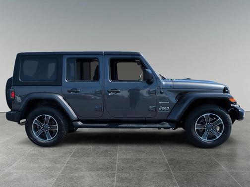 2023 Jeep Wrangler 4-Door Sahara 4x4
