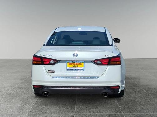 2022 Nissan Altima SR FWD