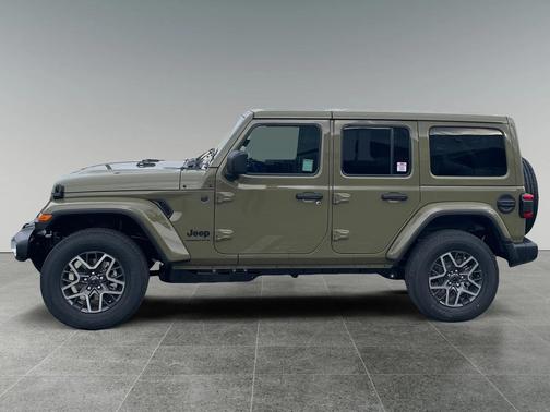 2026 Jeep Wrangler 4-Door Sahara 4x4