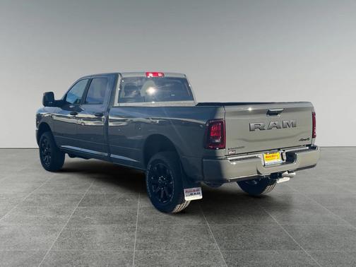 2026 RAM 3500 Big Horn Crew Cab 4x4 8' Box