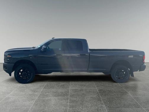 2026 RAM 3500 Big Horn Crew Cab 4x4 8' Box