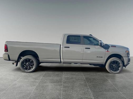 2026 RAM 3500 Big Horn Crew Cab 4x4 8' Box