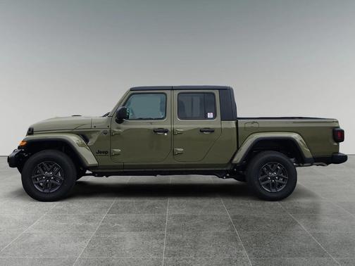 2025 Jeep Gladiator Sport S
