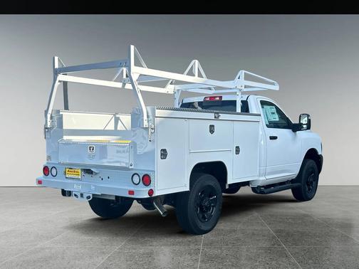 2025 RAM 2500 Tradesman Regular Cab 4x4 8' Box