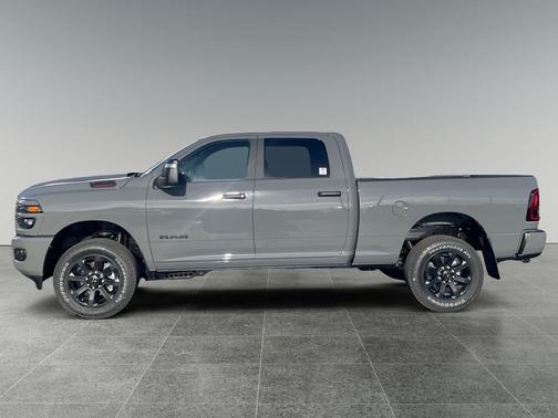 Ceramic Gray Clearcoat 2026 RAM 2500 Big Horn Crew Cab 4x4 6'4' Box