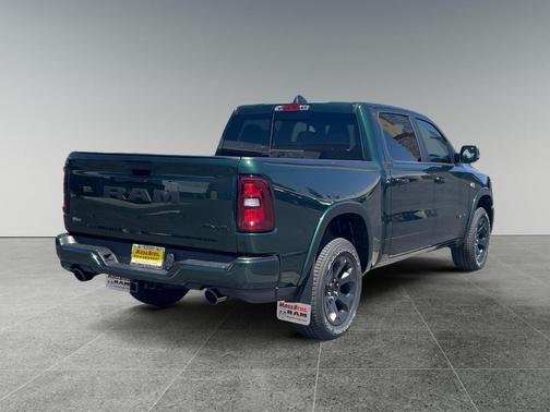 Serrano Green Metallic 2026 RAM 1500 Big Horn/Lone Star
