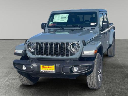 Anvil Clearcoat 2026 Jeep Gladiator Sport S