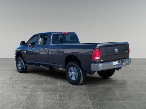 2017 RAM 3500 Tradesman Crew Cab 4x4 8' Box