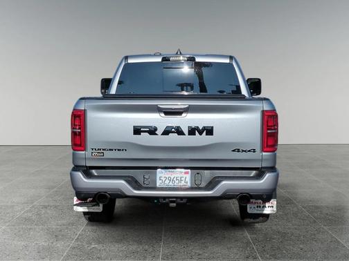2025 RAM 1500 ST