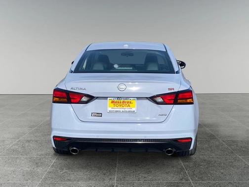 Gray Sky Pearl 2024 Nissan Altima SR Intelligent AWD