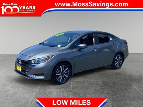 Gun Metallic 2025 Nissan Versa 1.6 SV