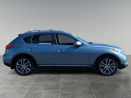 2017 INFINITI QX50 Base