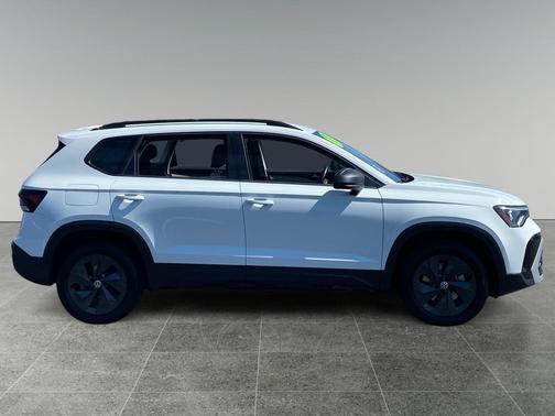 Pure White 2025 Volkswagen Taos 1.5T S