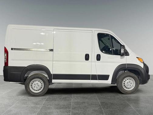 2026 RAM ProMaster 1500 Low Roof