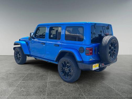 2025 Jeep Wrangler 4xe Sahara