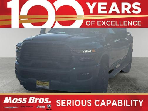 Ceramic Gray Clearcoat 2026 RAM 2500 Big Horn Crew Cab 4x4 6'4' Box