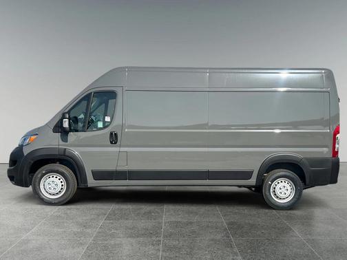 2025 RAM ProMaster 2500 Tradesman
