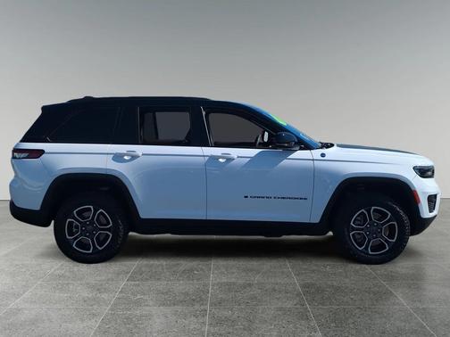 2023 Jeep Grand Cherokee 4xe Trailhawk