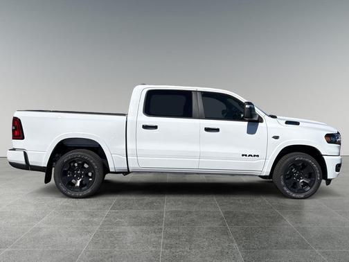 Bright White Clearcoat 2027 RAM 1500 Big Horn/Lone Star
