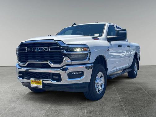 2025 RAM 2500 Tradesman Crew Cab 4x4 6'4' Box