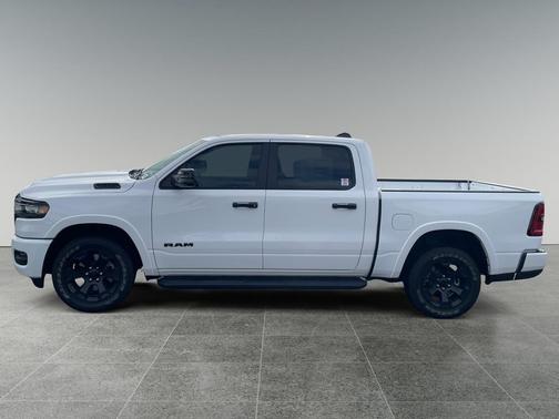Bright White Clearcoat 2026 RAM 1500 Big Horn/Lone Star