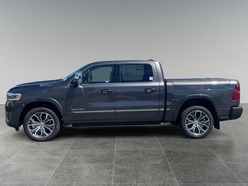 Granite Crystal Metallic Clearcoat 2026 RAM 1500 ST