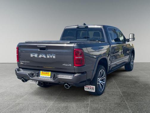 Granite Crystal Metallic Clearcoat 2026 RAM 1500 ST