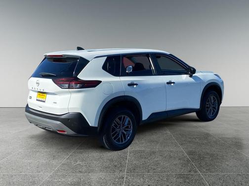 Glacier White 2023 Nissan Rogue S