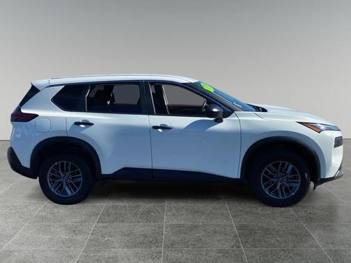 Glacier White 2023 Nissan Rogue S