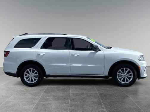 White Knuckle Clearcoat 2023 Dodge Durango SXT RWD